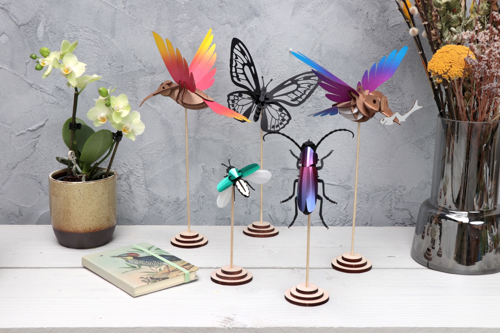 DIY Table Display Wood - birds and insects