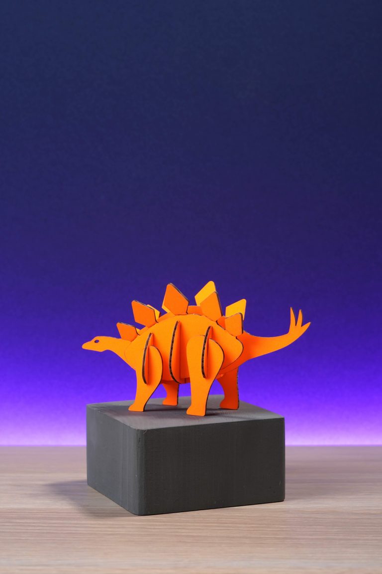 Assembli sliceform Stegosaurus orange